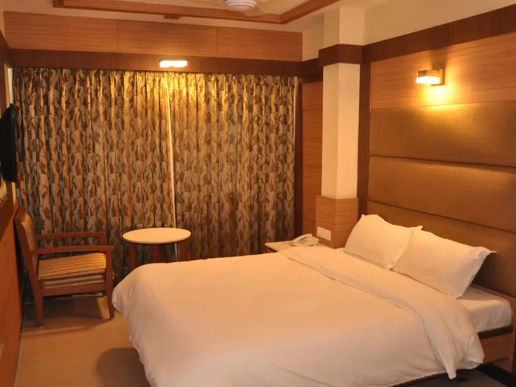 Веллор: Hotel Sms Grand Inn