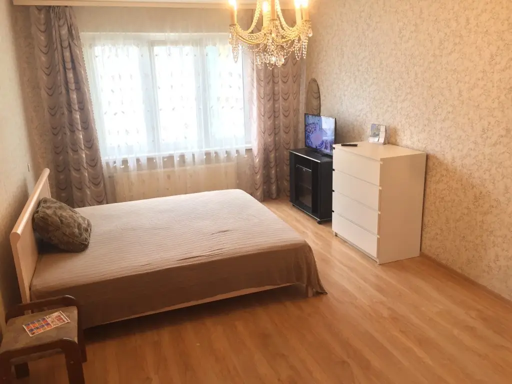 Санкт-Петербург: Naprotiv Metro Zvezdnaya Apartments