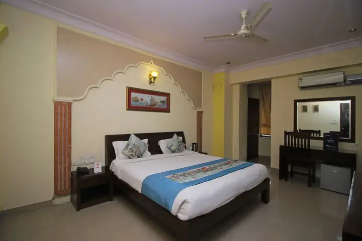 Джайпур: Roshan Haveli