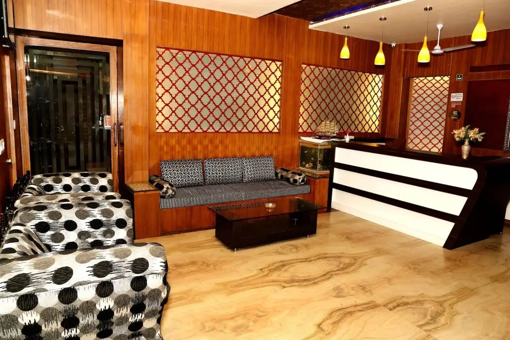 Удаипур: Narayans Leela Inn By SGOH
