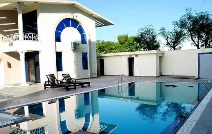 Джайпур: La Premier Spa & Resort