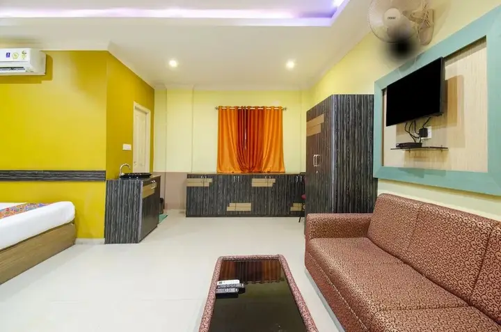 Бангалор: FabExpress Emirates Suites