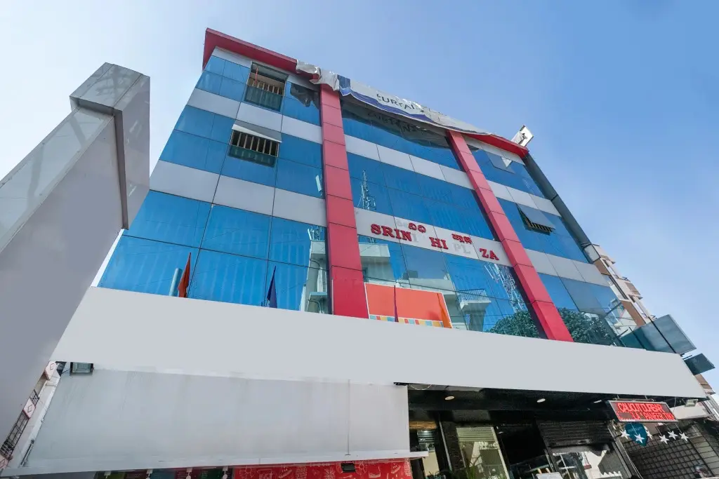 FabExpress Emirates Suites — фото 1