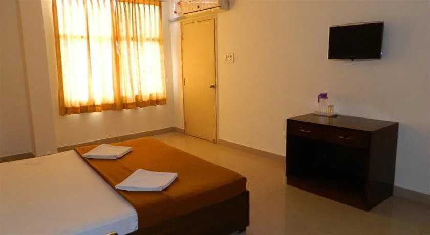 Бангалор: Oyo Sky Palace Near Lalbagh Botanical Garden