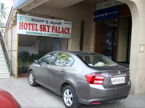 Oyo Sky Palace Near Lalbagh Botanical Garden — фото 1