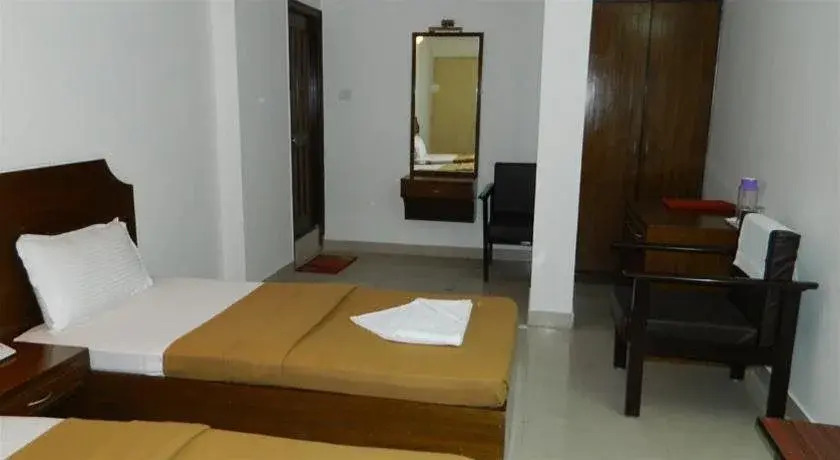 Бангалор: Oyo Sky Palace Near Lalbagh Botanical Garden