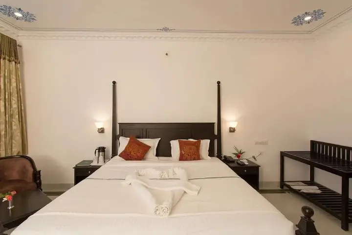 Удаипур: Hill Garden Retreat