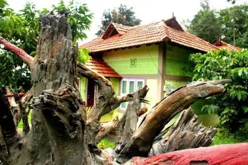 Ниламбур: The mountain Resort
