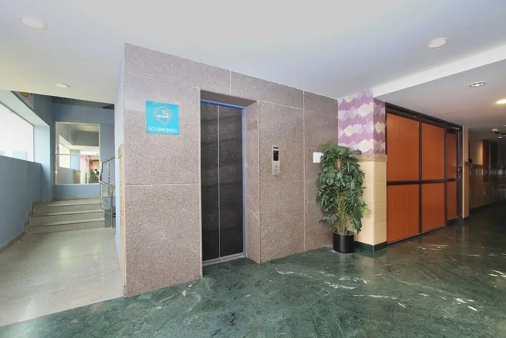 Бангалор: Adyar Anand Bhavan Nagawara Hotel