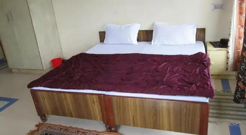 Мунсьяри: Johar Hilltop Resort
