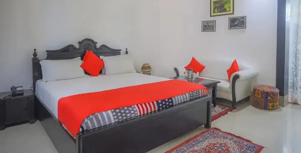 Фатехпур-Сикри: Hotel Kiran Vilas Palace