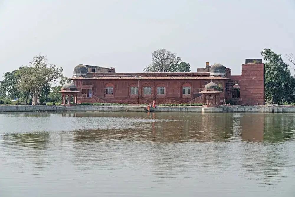 Дхаулпур: Raj Niwas Palace