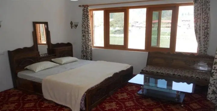 Шринагар: Hotel Royale Jannat