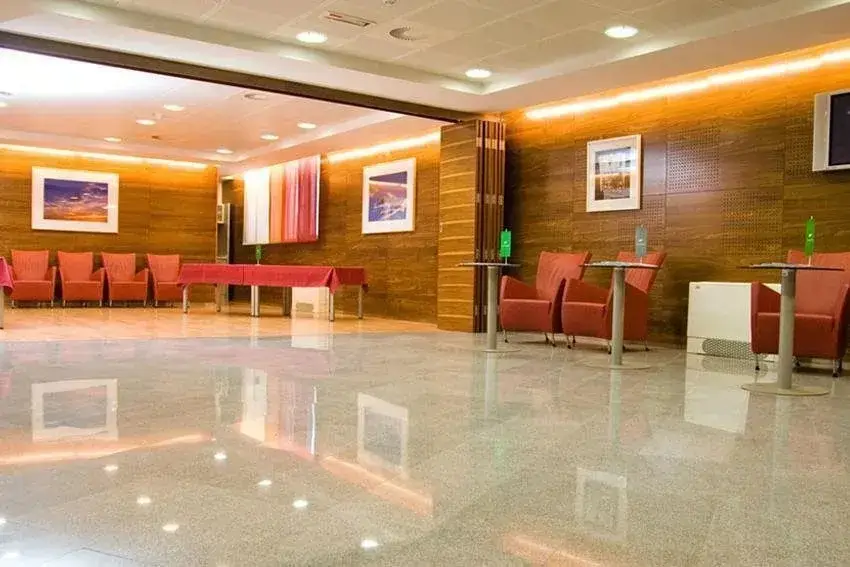 Индаур: Hotel Waterlily Indore