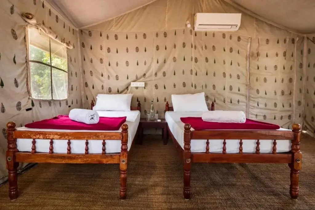 Атирапалли: Amritara Riverside Camp, Thattekad