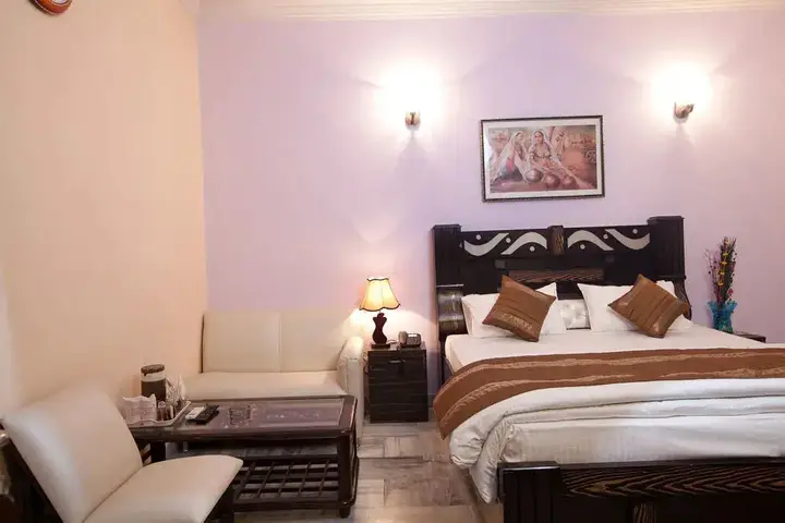 Нойда: Fabhotel Ivy Inn