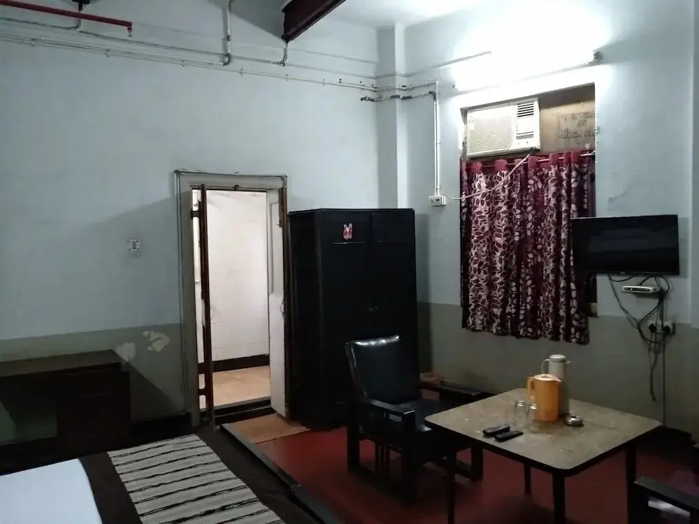 Колката: Broadway Hotel