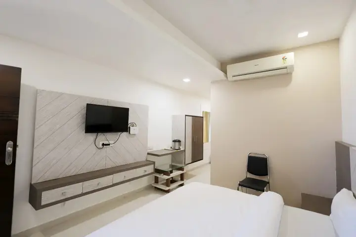 Вадодара: Hotel Grand Paradise