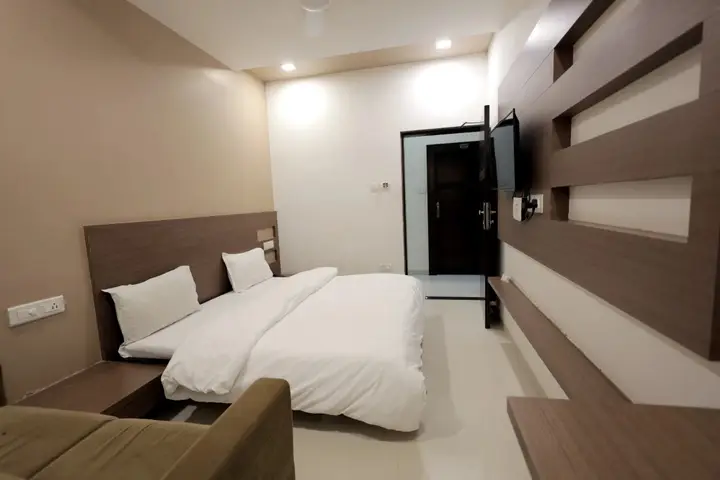 Вадодара: Hotel Grand Paradise