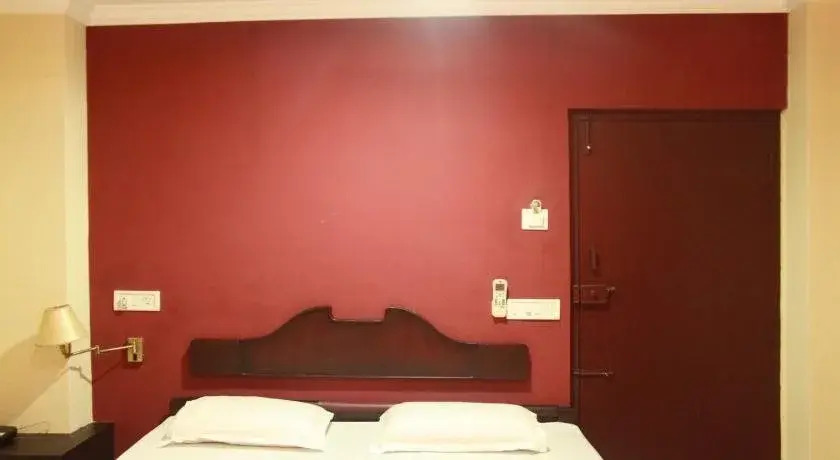 Коччи: Hotel Hakoba