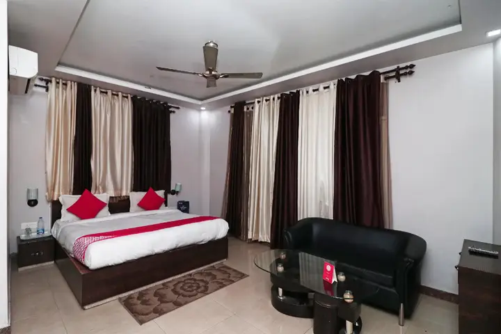 Наинитал: OYO 4635 Sheetal Hotel