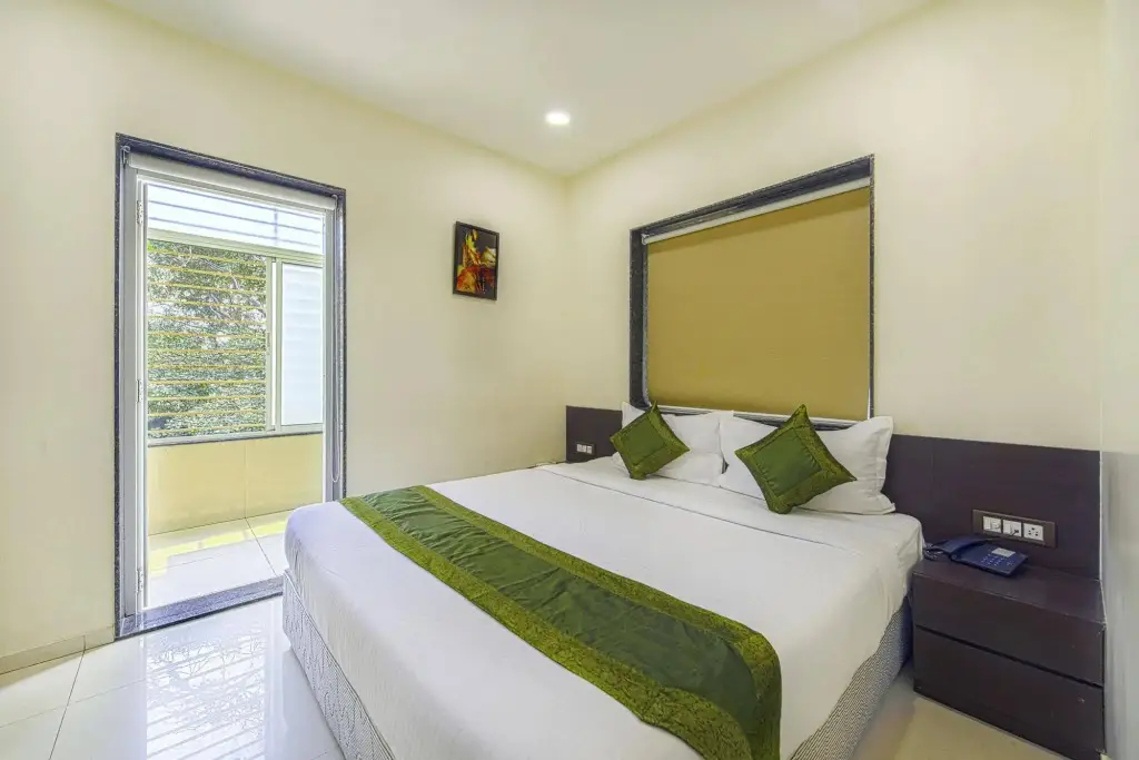 Колката: OYO 16703 Hotel The Platinum