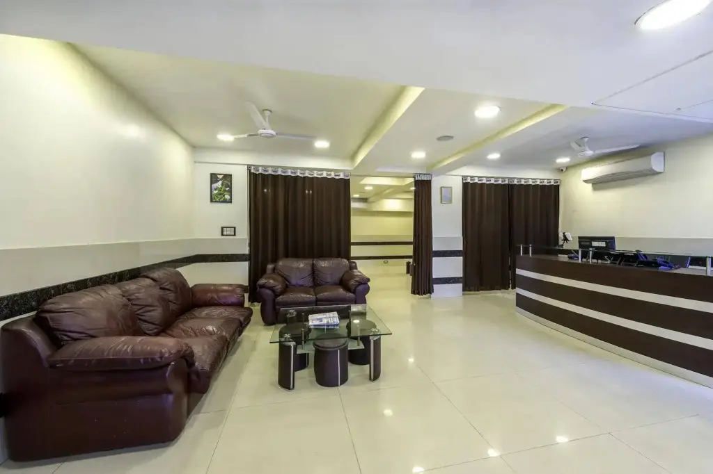 Колката: OYO 16703 Hotel The Platinum