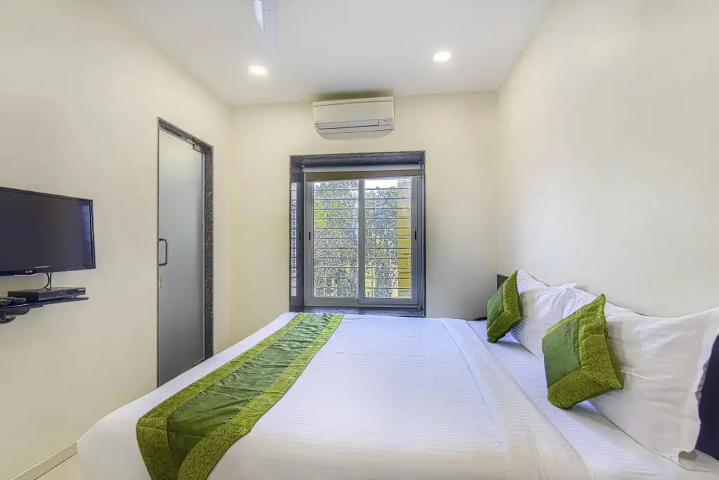Колката: OYO 16703 Hotel The Platinum