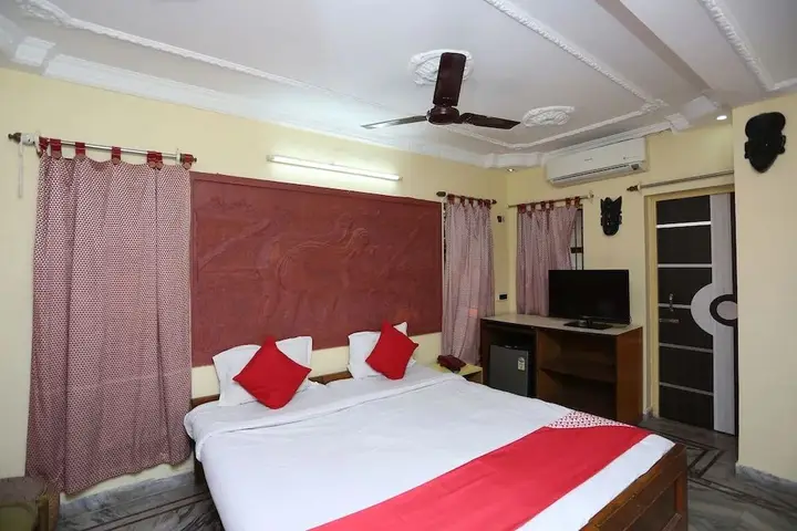 Болпур: Rater Tara Diner Rabi by OYO Rooms