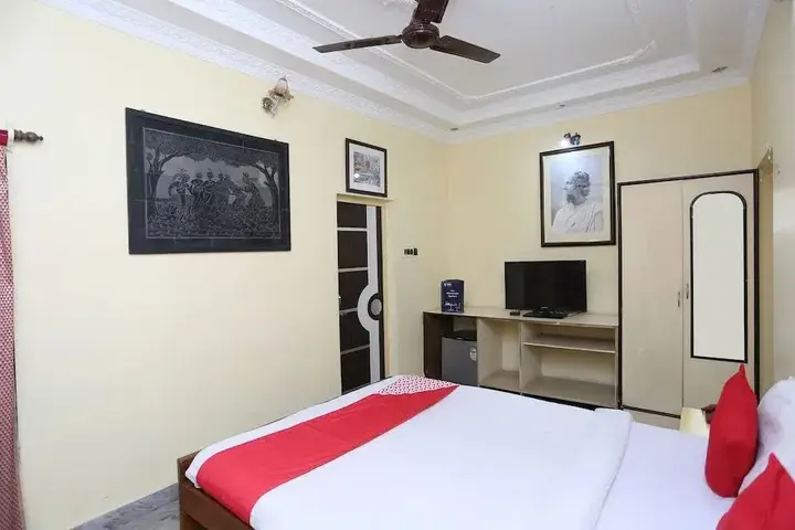 Болпур: Rater Tara Diner Rabi by OYO Rooms