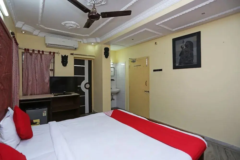 Болпур: Rater Tara Diner Rabi by OYO Rooms