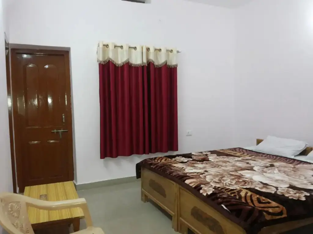 Бодх-Гая: Suma Guest House