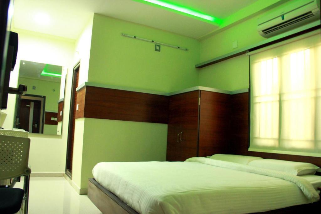 Висакхапатнам: Shubh Vaibhav Inn