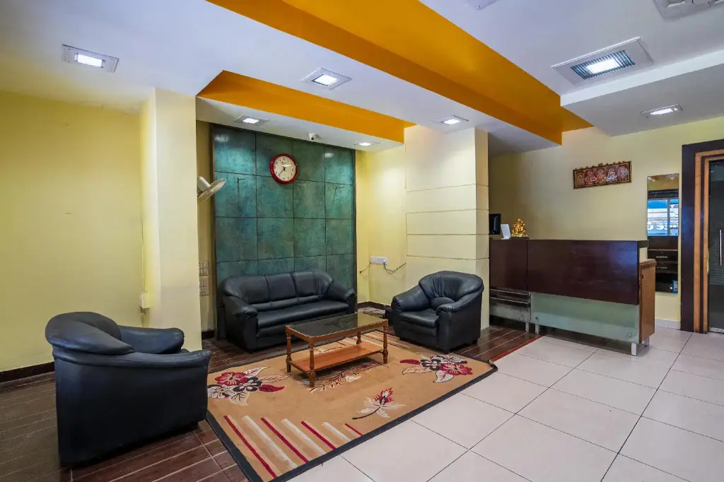 Пудучерри: Hotel Palanisamy - MG Road