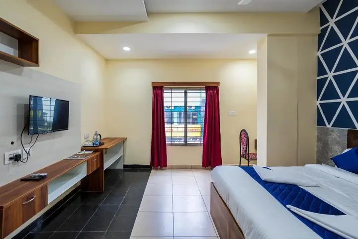 Пудучерри: Hotel Palanisamy - MG Road