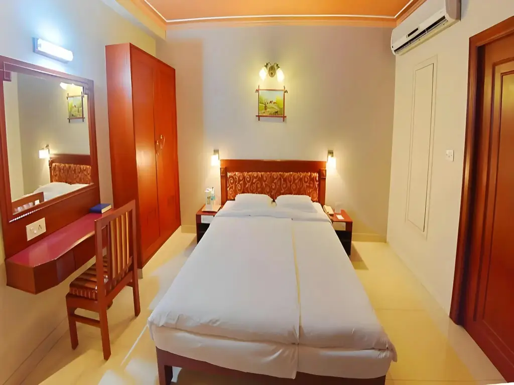 Солагампатти: Hotel Gnanam
