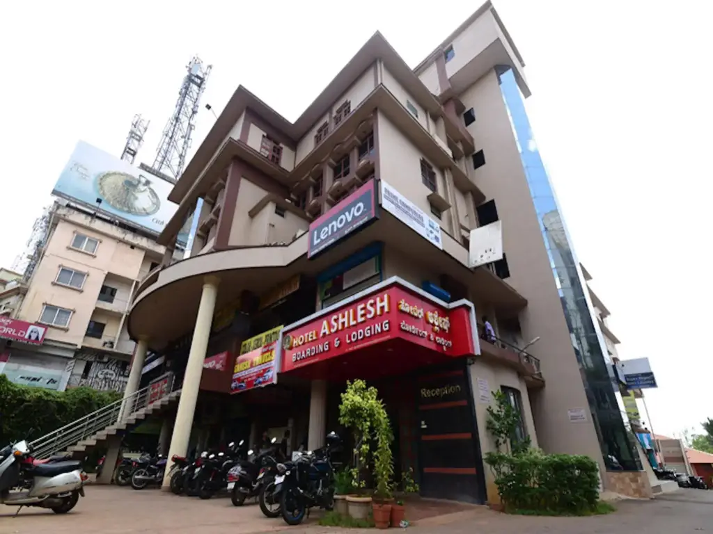 Hotel Ashlesh — фото 1