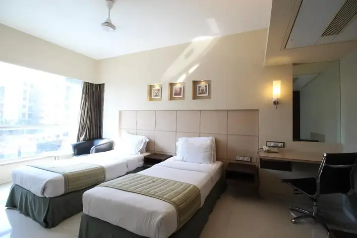 Нави-Мумбай: Hotel Varishtta