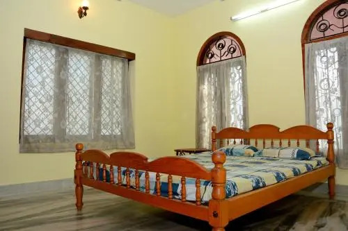 Тируванантапурам: Saatwika Healthy Stay