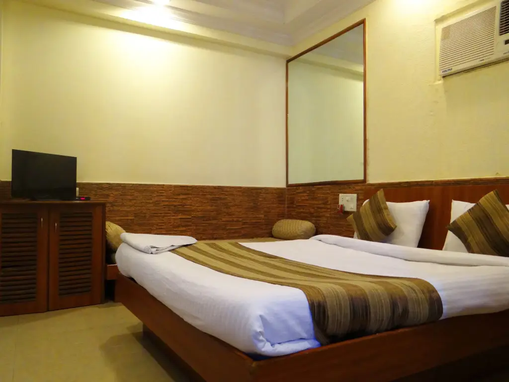 Мумбаи: Lucky Hotel Bandra
