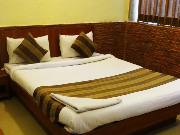 Мумбаи: Lucky Hotel Bandra