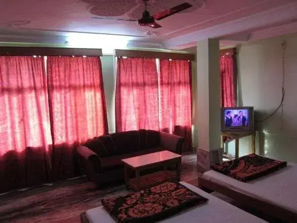 Бодх-Гая: Anukul Guest House