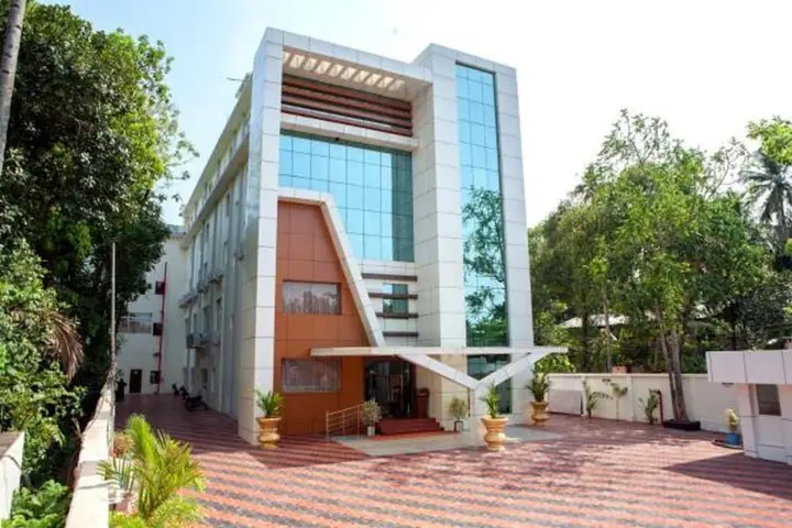 Чирайнкижу: Madathil Regency Hotel