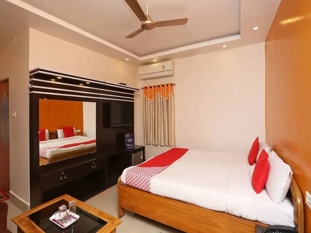 Патна: Hotel New Mega Palace by OYO Rooms