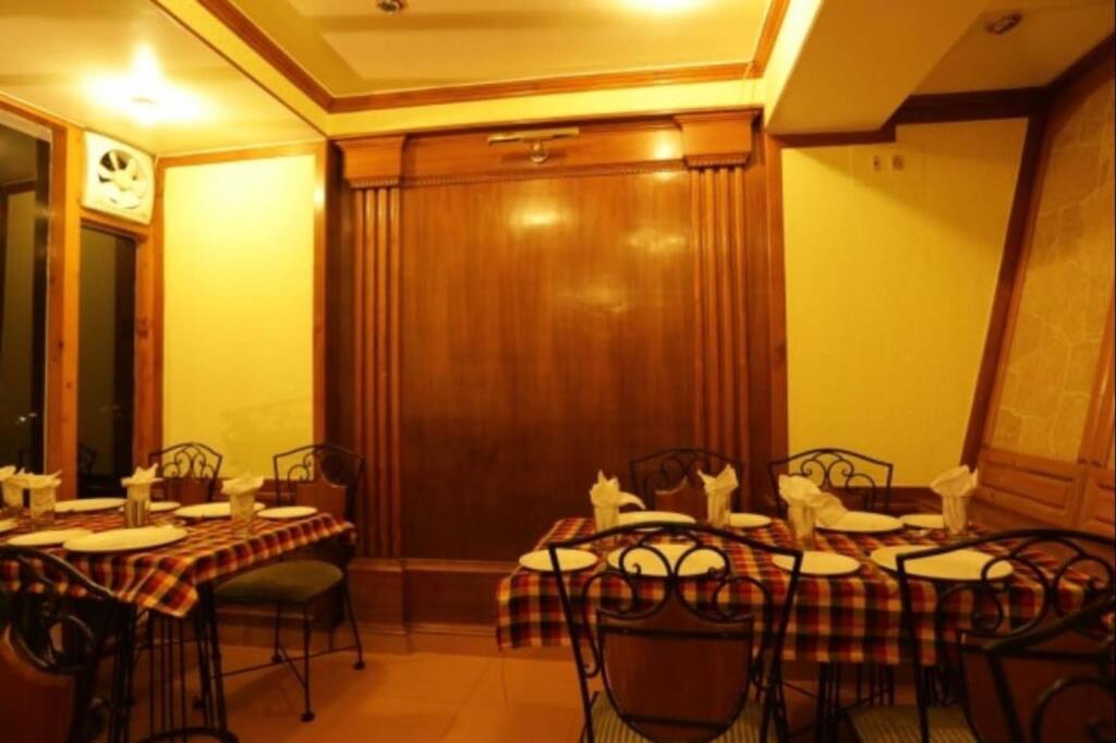 Hotel Sangeet — фото 1