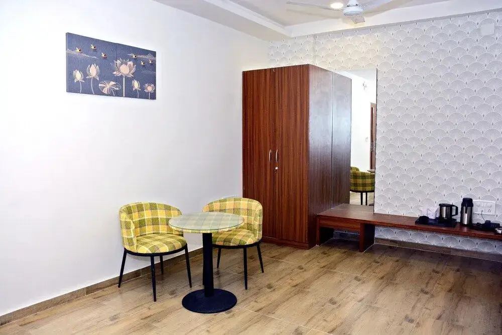 Вадодара: Hotel Royal Wings