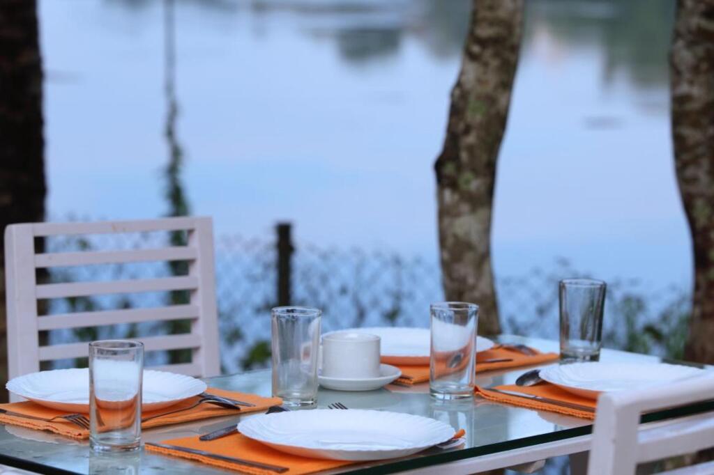Отель Elephant Pass Ayurveda and Yoga Retreat Resort — фото 1