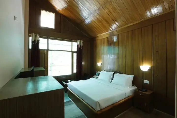 Манали: The Valerian Hotel