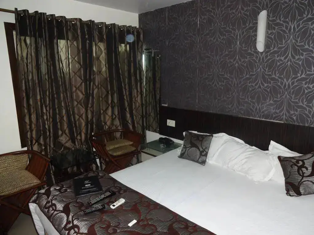 Патна: FabExpress Royal Residency Patna