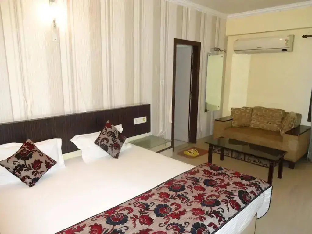 Патна: FabExpress Royal Residency Patna